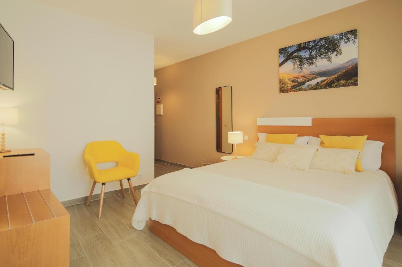 Casa Dos 4 Caminhos - Guest House Douro Peso da Régua Extérieur photo
